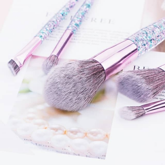 Makeup brushes - Picture 14 of 16